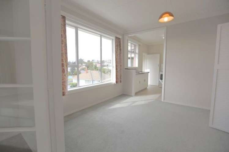 137 Riselaw Road Calton Hill_6