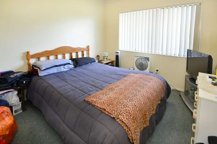 48 Hewlett Road Massey_11