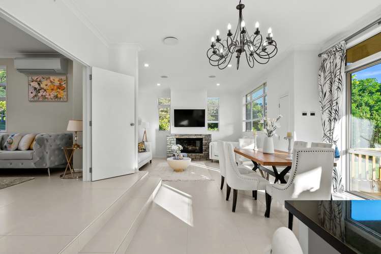 16 Michael Bosher Way Flat Bush_19