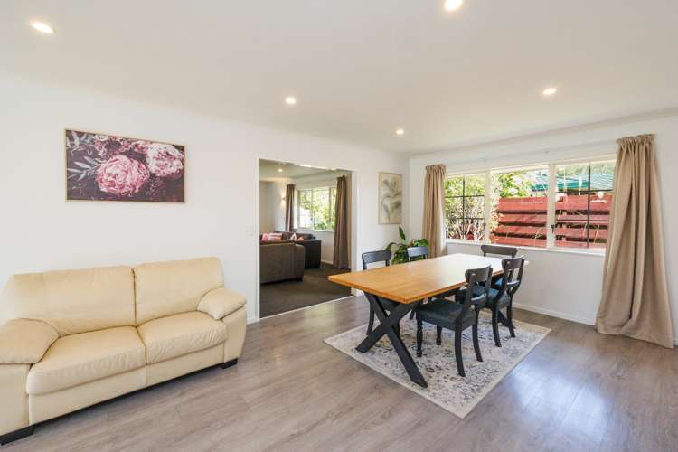 10 Sandstrom Grove Feilding_17