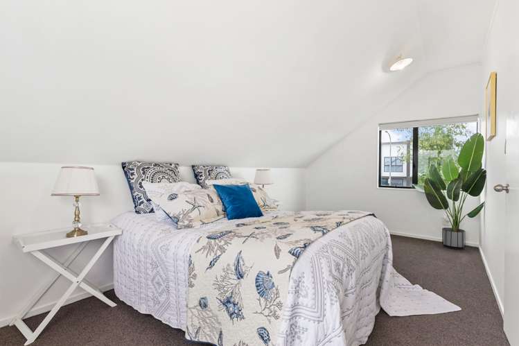 26 Barneys Farm Road Clendon Park_10