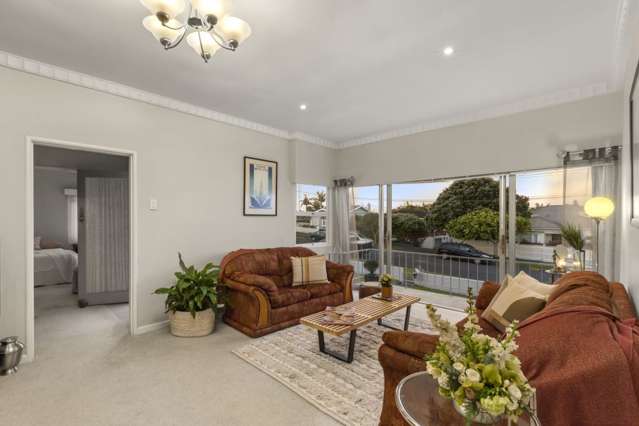 19 Merani Street Narrow Neck_3