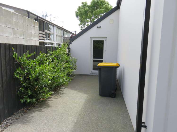 7/114 Nursery Rd Phillipstown_14