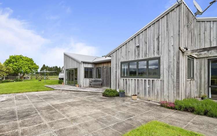 451 Table Flat Road Apiti_10