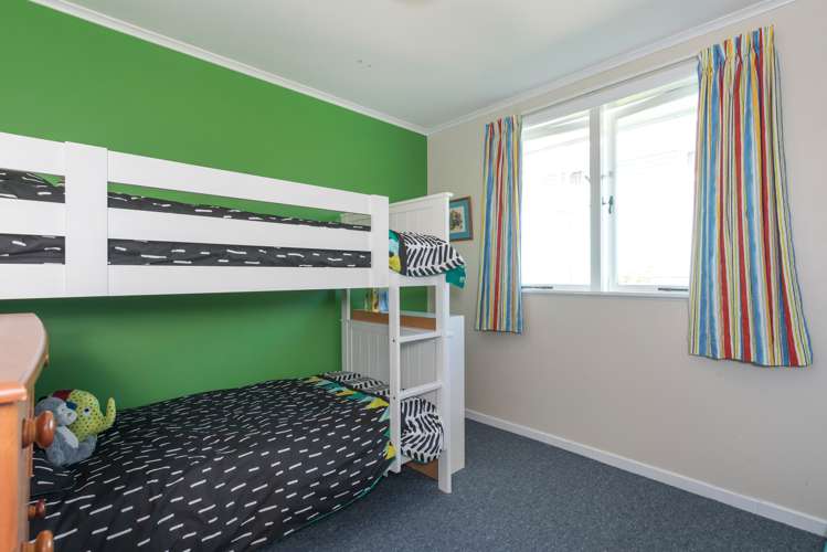 15 Kelwyn Road Kelston_12