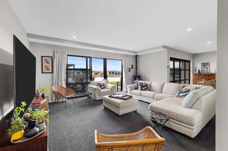 6 Trent Place Lake Hood_6