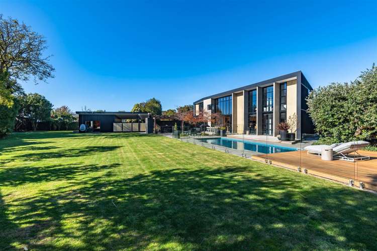 9 Walnut Avenue Strowan_35