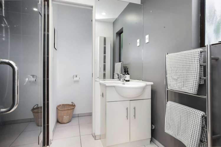 1/90 Rosier Road Glen Eden_7