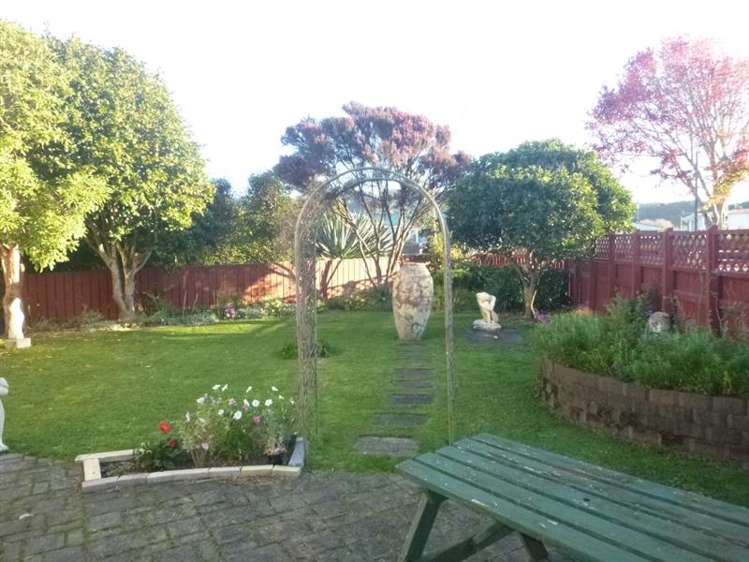 2 Matuku Street Heretaunga_9