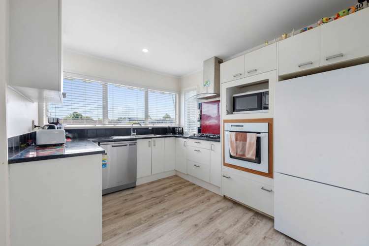 25 Whiteacres Drive Sunnyhills_11