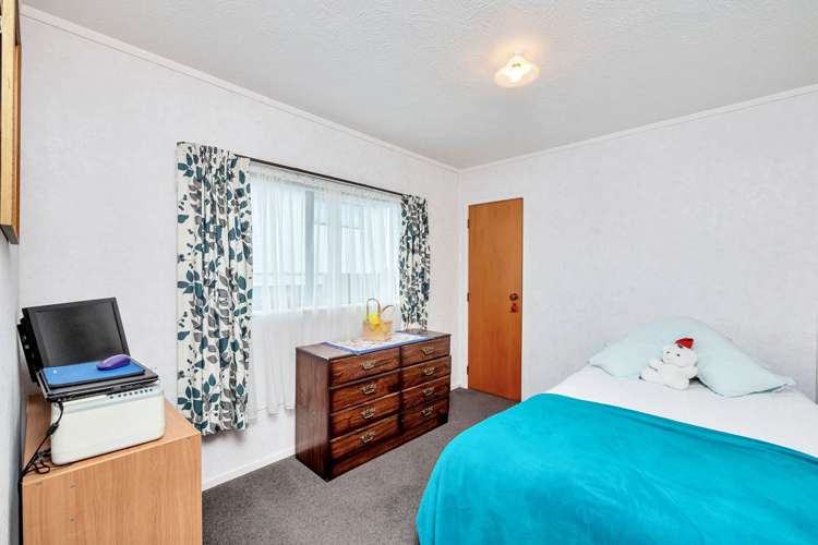 2/4 Spring Grove Henderson_8