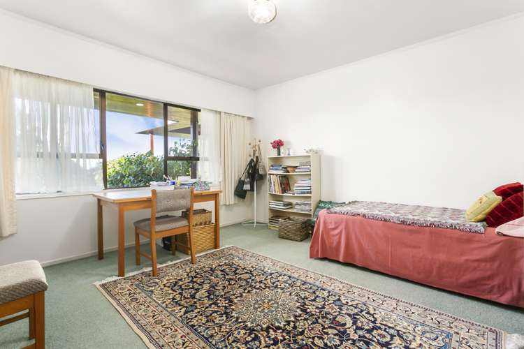 17 Atarua Gardens Waiatarua_18