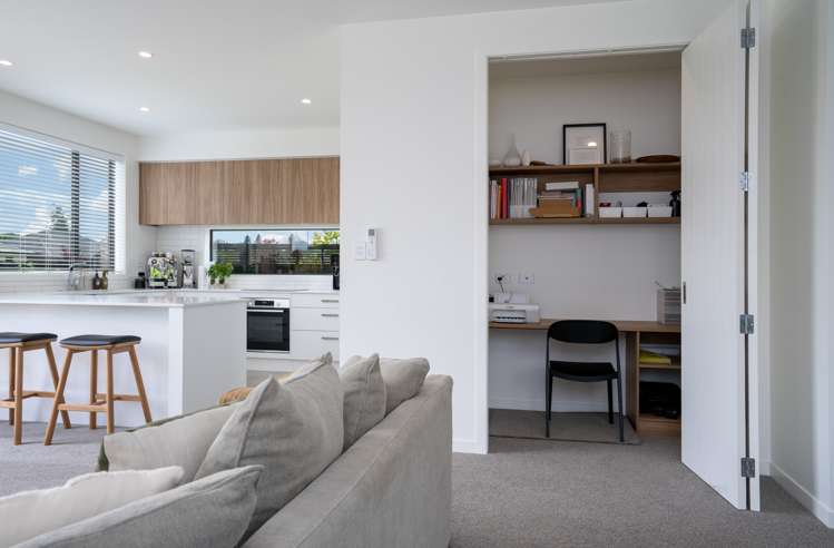 10 Garland Lane Leamington_6