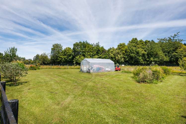 946d Finnis Road Pohangina_21