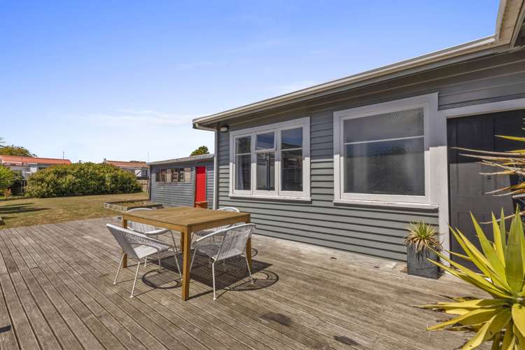 15 Sutherland Avenue Silverstream_12