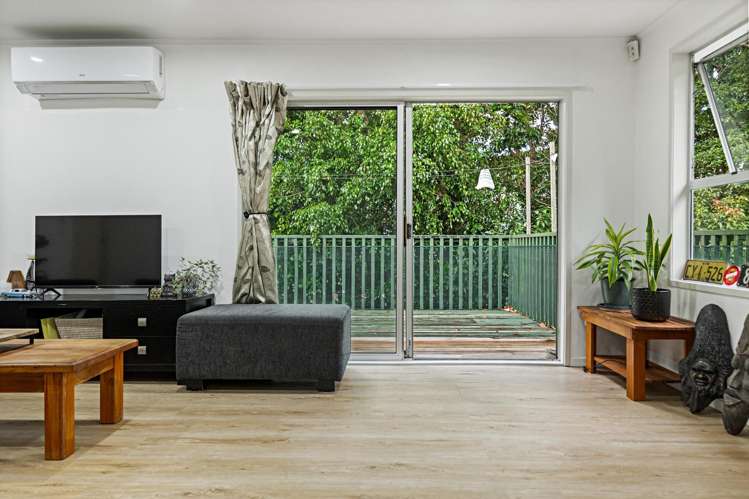 11 Kilcar Place Massey_4