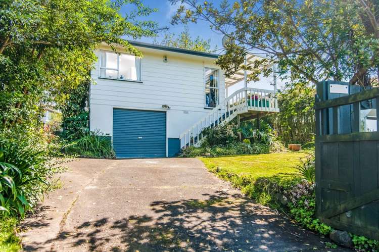 11 Aquarius Avenue Glen Eden_9