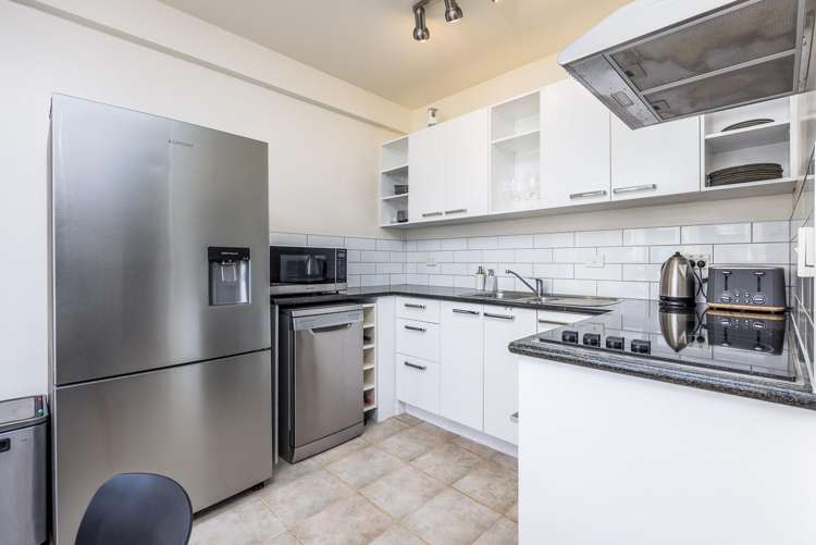 10/9 Basque Road Eden Terrace_1