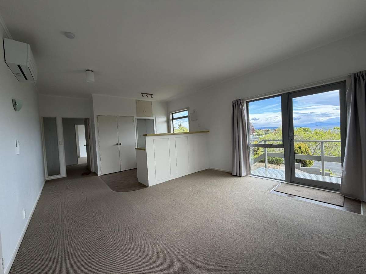 Lakeside Living - A View You’ll Never Tire Of! 4
