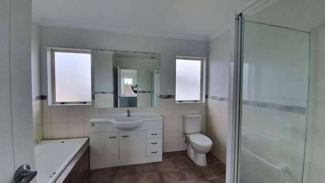 14 Kalmore Place Flat Bush_3