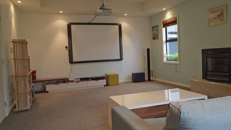 24 Glastonbury Drive Burwood_7