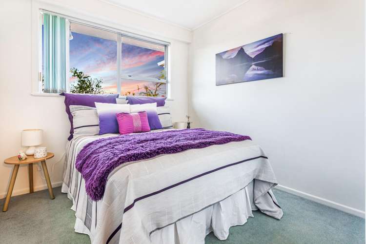 33 Tiroroa Avenue Te Atatu South_12