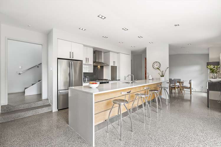 3 Dressage Lane Greenhithe_6