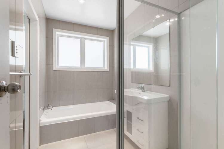 6 Coptic Place Mangere East_11