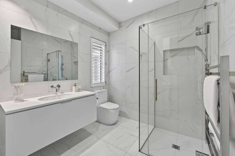 2/13 Walton Street Remuera_15