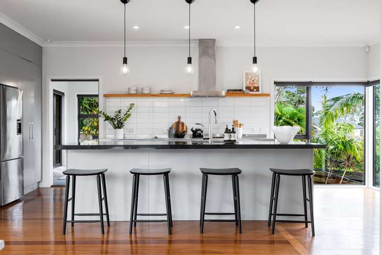 35 Rock Isle Road Torbay_9