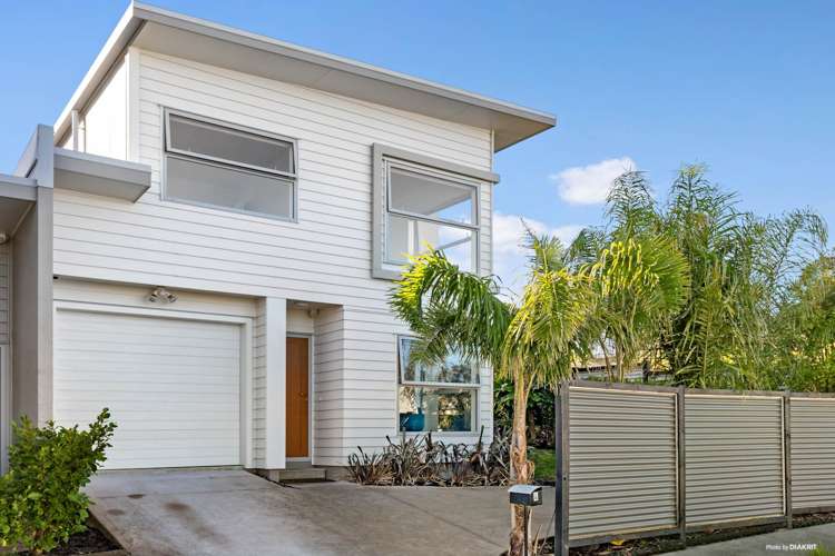 4 Karauria Lane Orewa_25