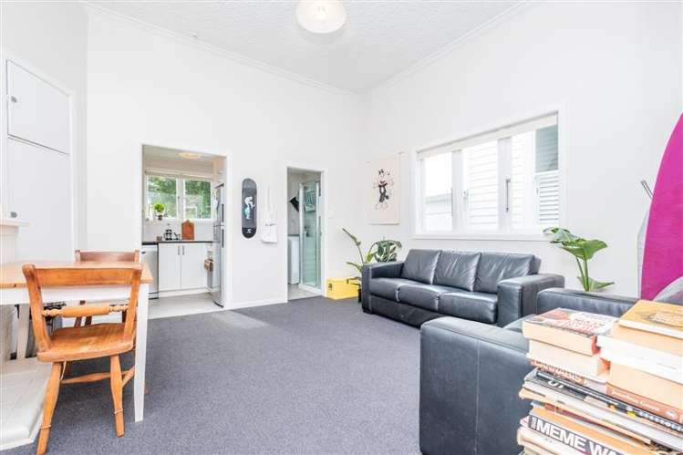 2/77 Lincoln Street 1766_2