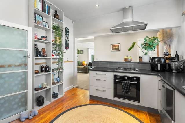 114 Wildberry Street Woolston_3