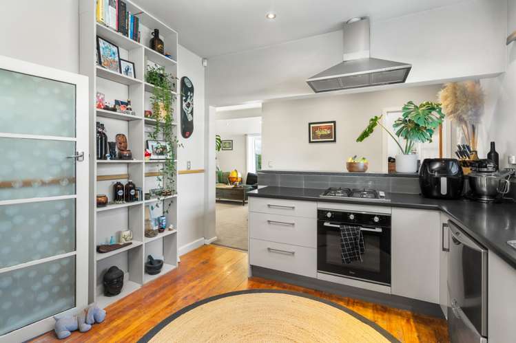 114 Wildberry Street_3
