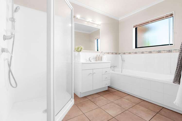 23 Northmeadow Drive Rototuna_18