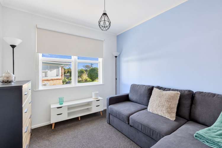 40 Southsea Crescent Silverdale_11