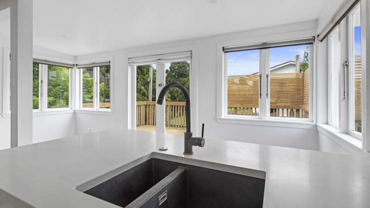 1b Levy Road Glen Eden_34