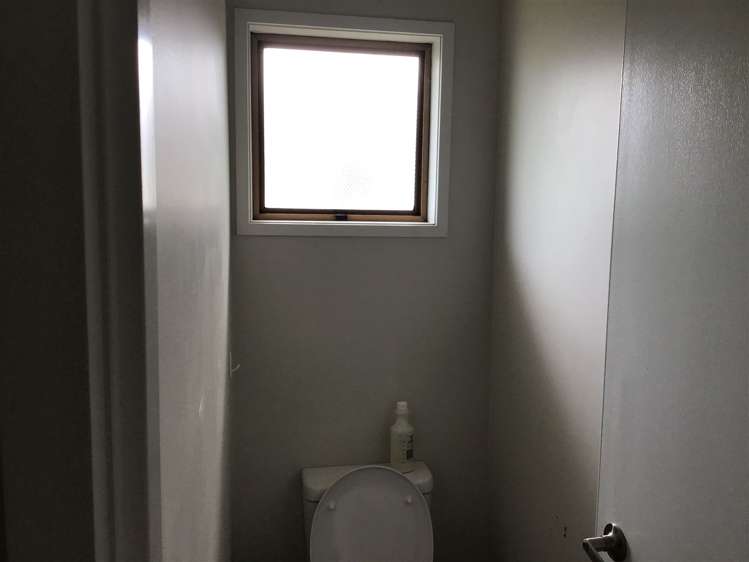 1 Sandrine Avenue Clover Park_7