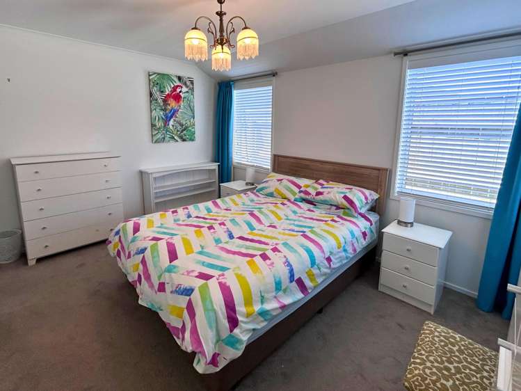 10 Lancaster Avenue Burleigh_10