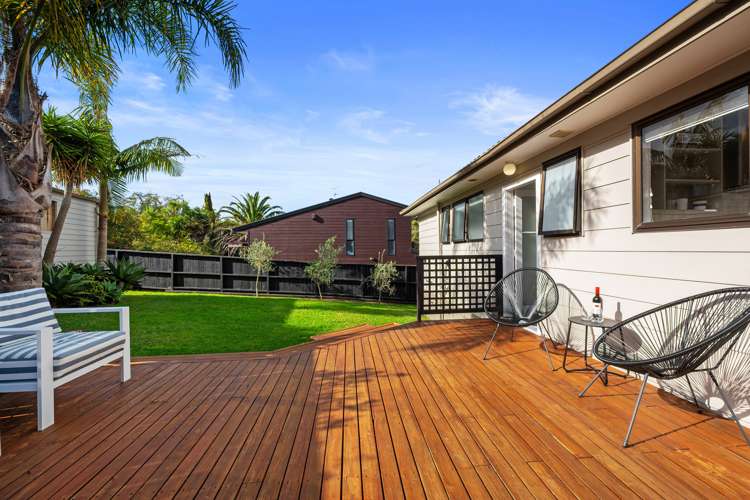 1/105 Sunset Road Totara Vale_28