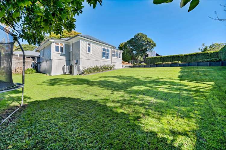 8 Julia Way Beachlands_27