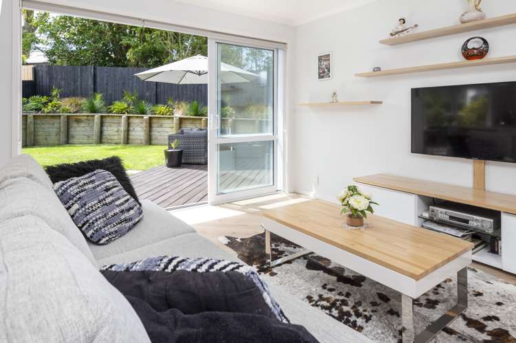 70 Beach Road Mellons Bay_14