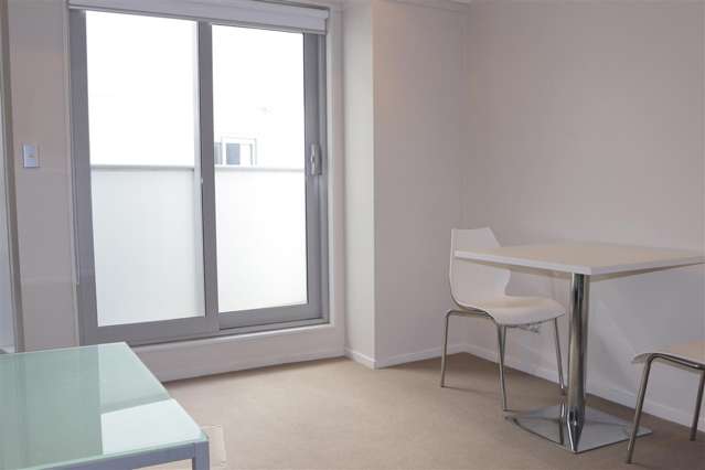 1020/72-82 Taranaki Street 2185_1