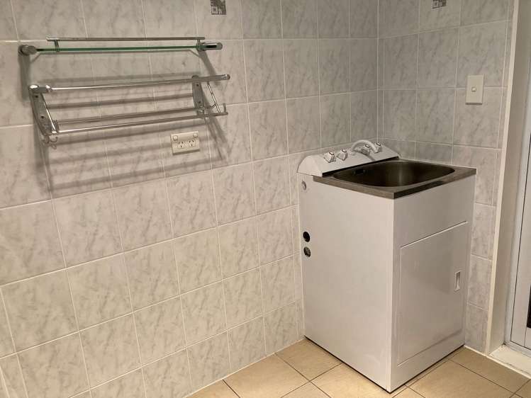 55A Archibald Road Kelston_25