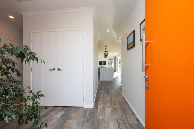 1 Ashgrove Lane 10920_1