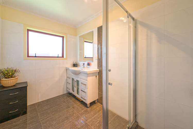 2 Hansen Place Takanini_12