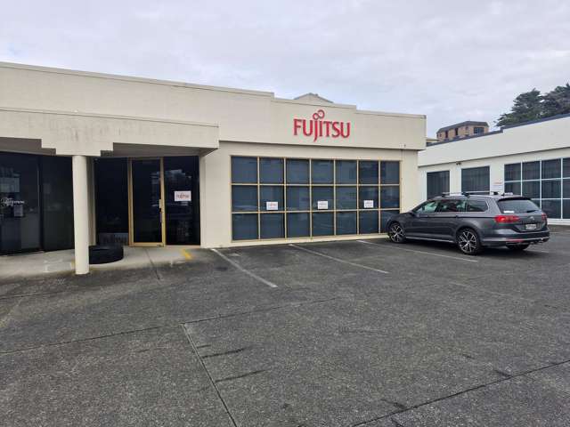 Convenient ground floor with parking at door