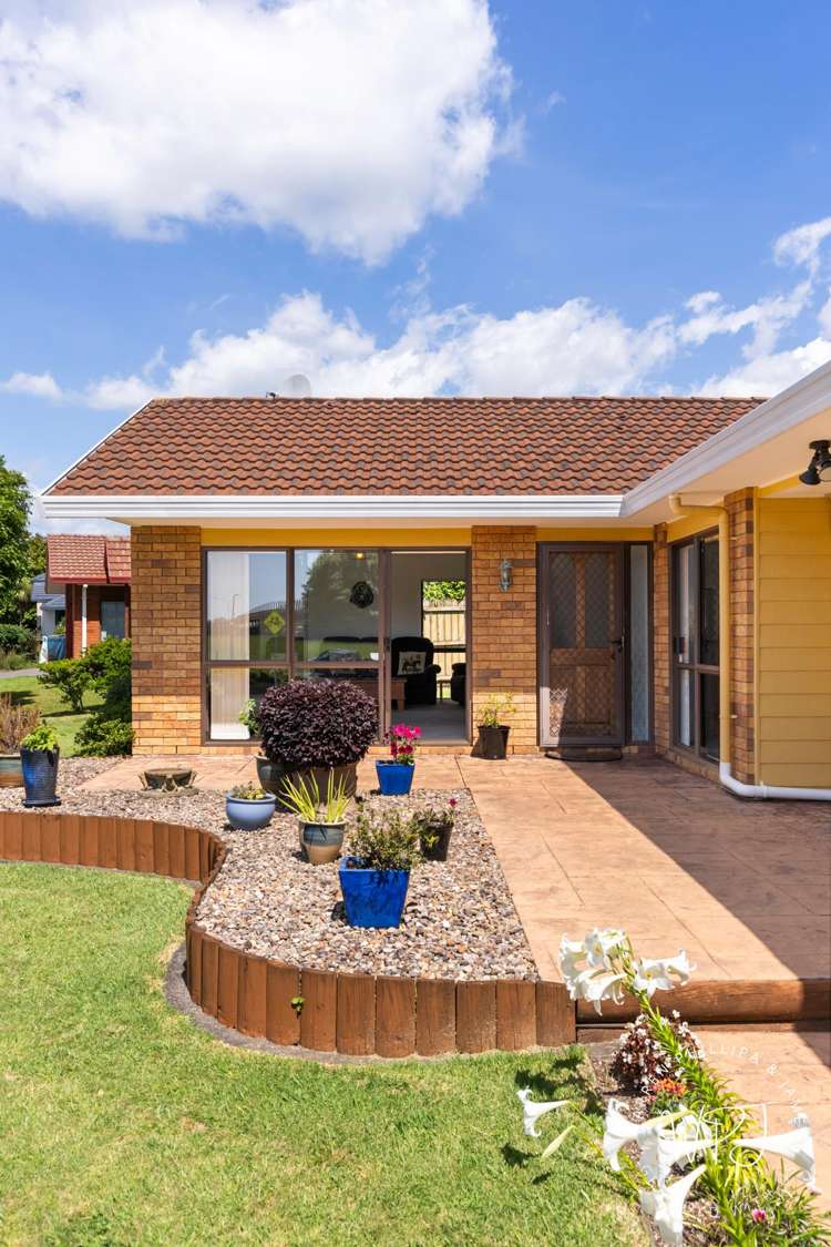 99 Rushgreen Avenue Pahurehure_26