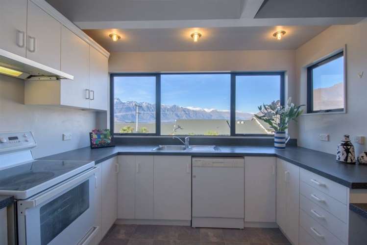 142a Fernhill Road Fernhill/Sunshine Bay_7