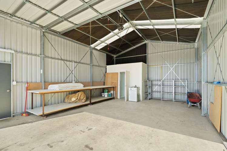 6 Loke Crescent Coopers Beach_12